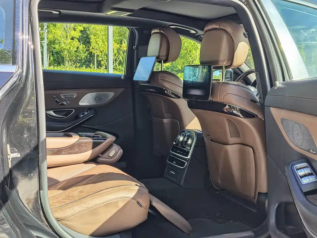 Mercedes-Benz S-Class — миниатюра 6