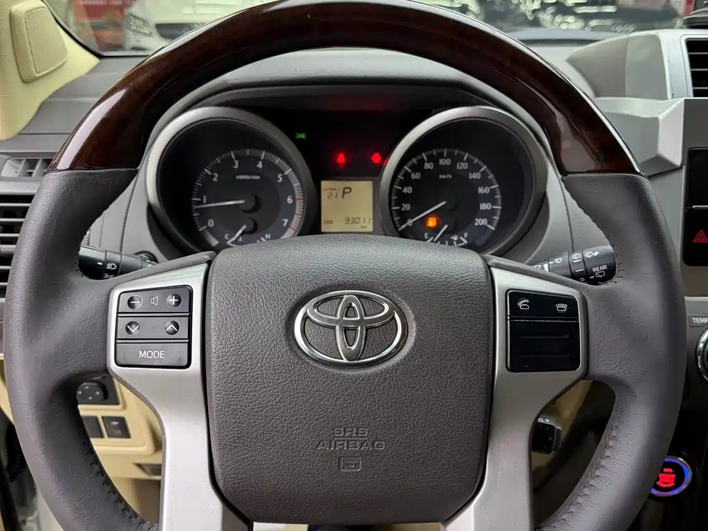 Toyota Prado (Import) — миниатюра 10