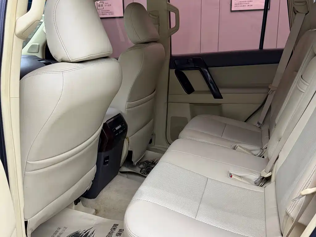 Toyota Prado (Import) — миниатюра 7