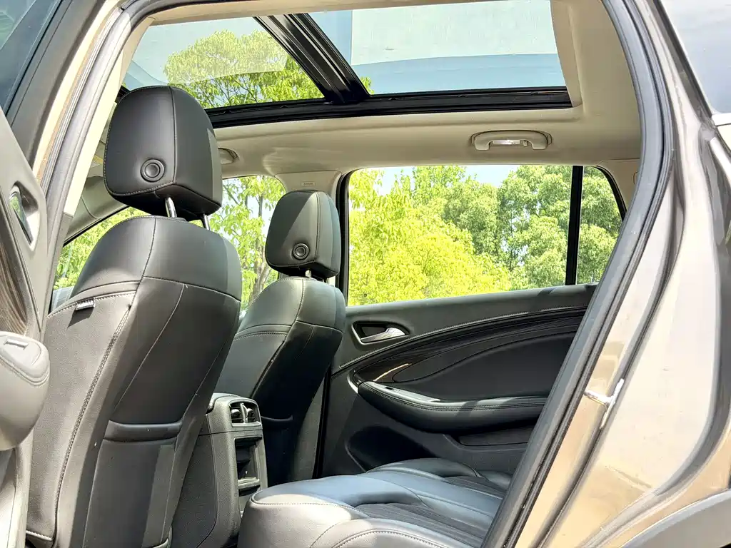 Buick Envision Plus — миниатюра 16