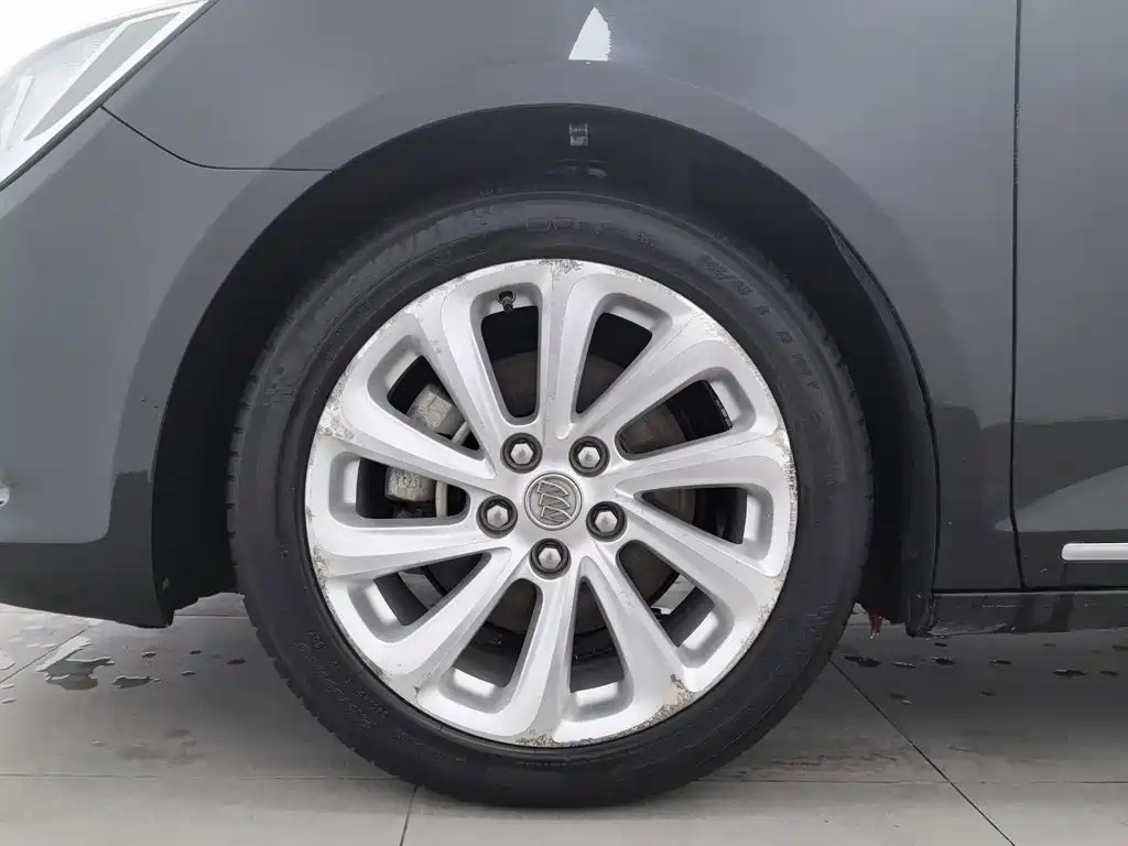 Buick LaCrosse — миниатюра 17