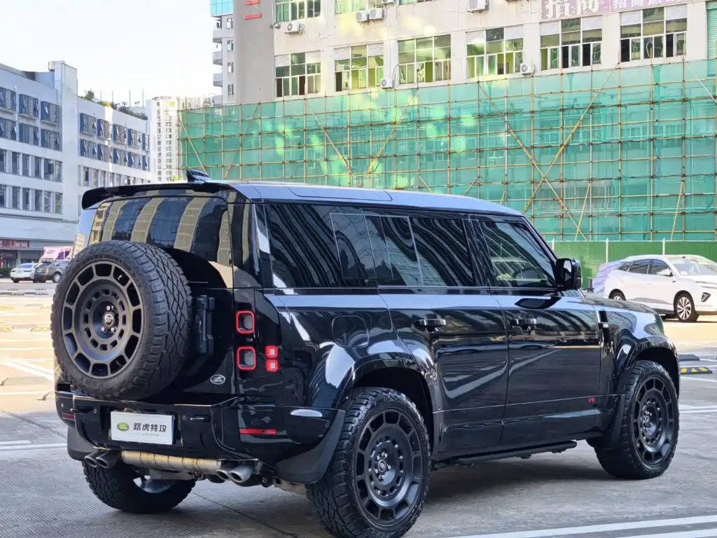 Land Rover Defender — миниатюра 12