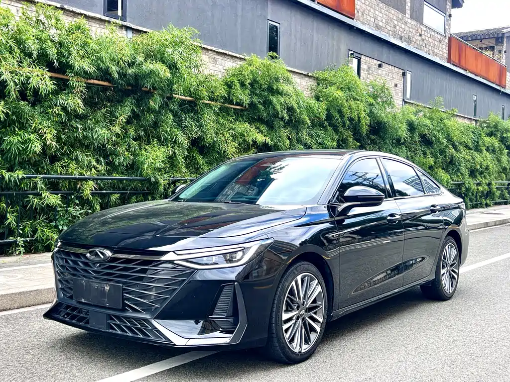 Chery Arrizo 8