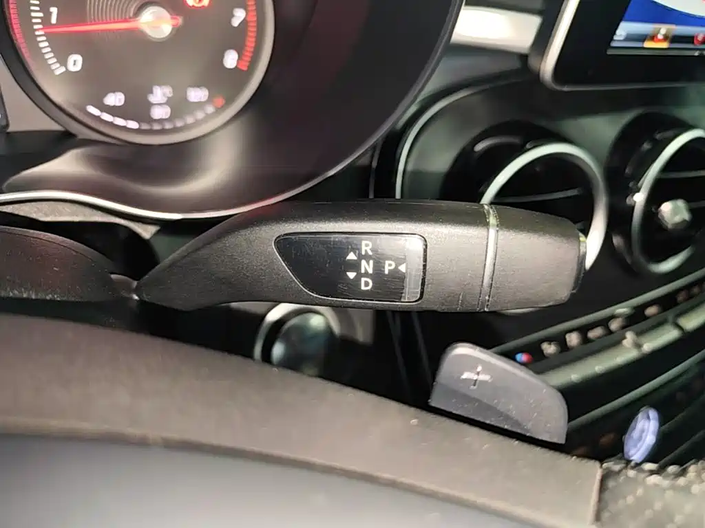 Mercedes-Benz C-Class — миниатюра 14