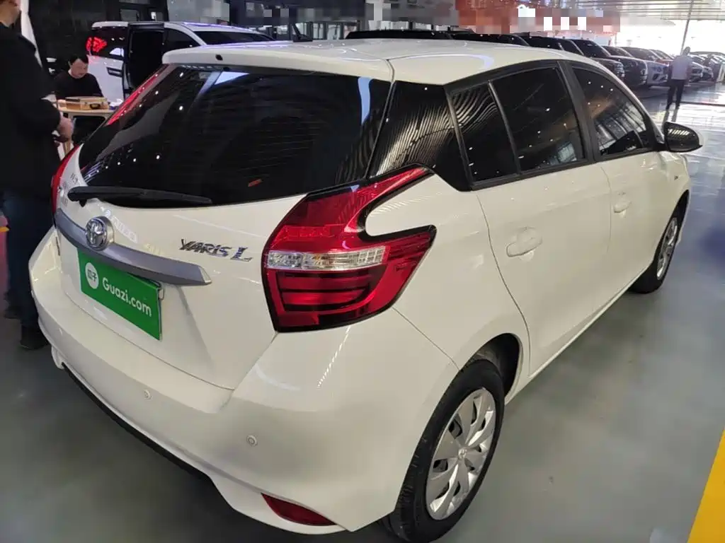 Toyota Yaris L — миниатюра 7