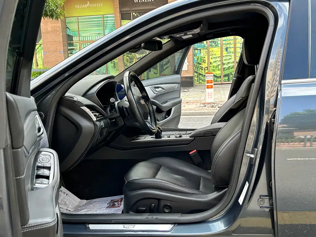 Cadillac CT5 — миниатюра 19
