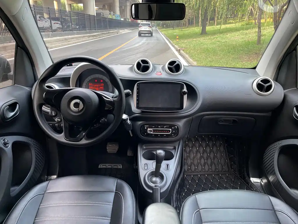 smart Smart Fortwo — миниатюра 8