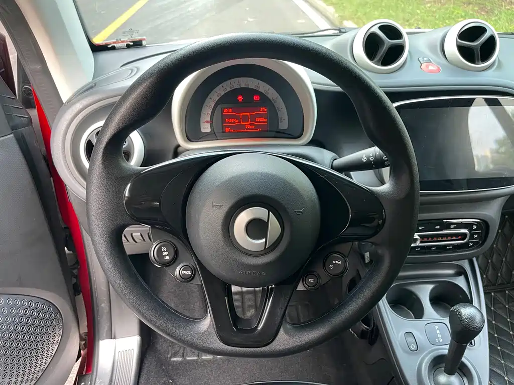 smart Smart Fortwo — миниатюра 11