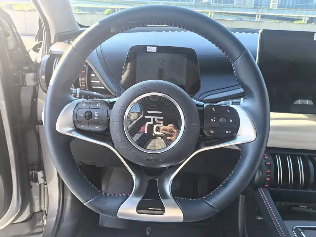BYD Yuan Plus — миниатюра 9