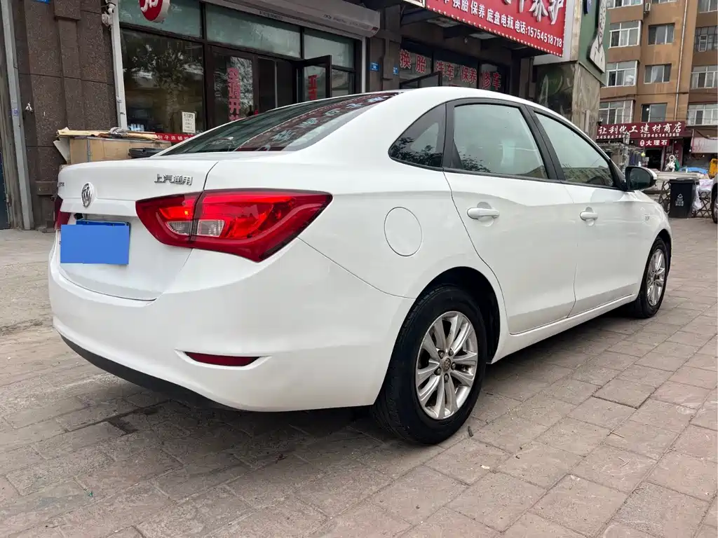 Buick Excelle — миниатюра 4