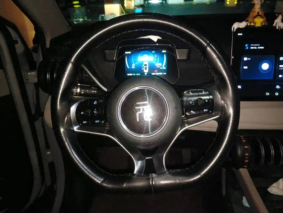 BYD Yuan Plus — миниатюра 15