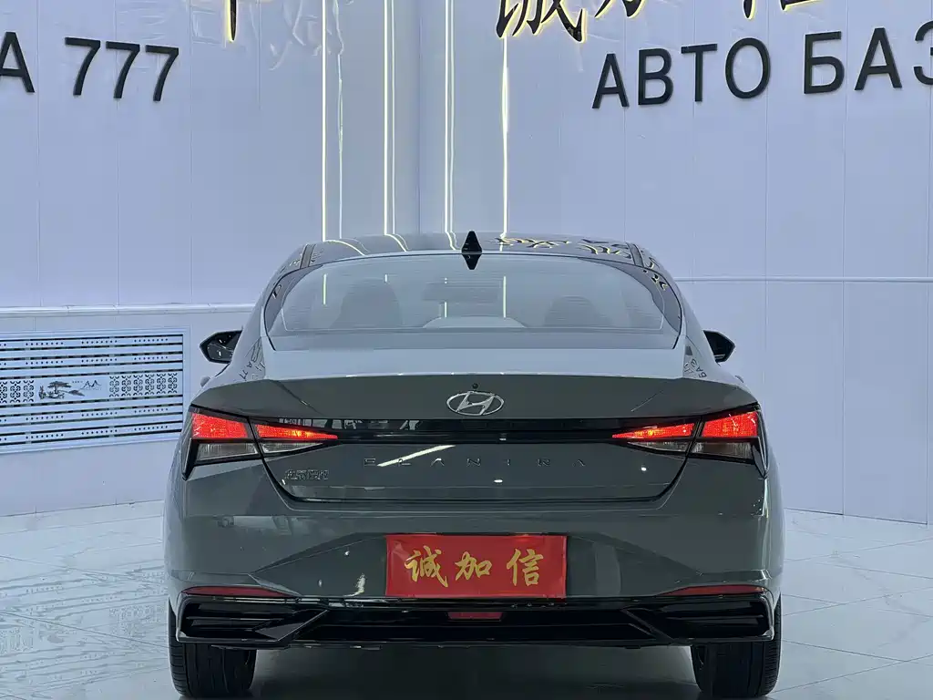 Hyundai Elantra — миниатюра 5