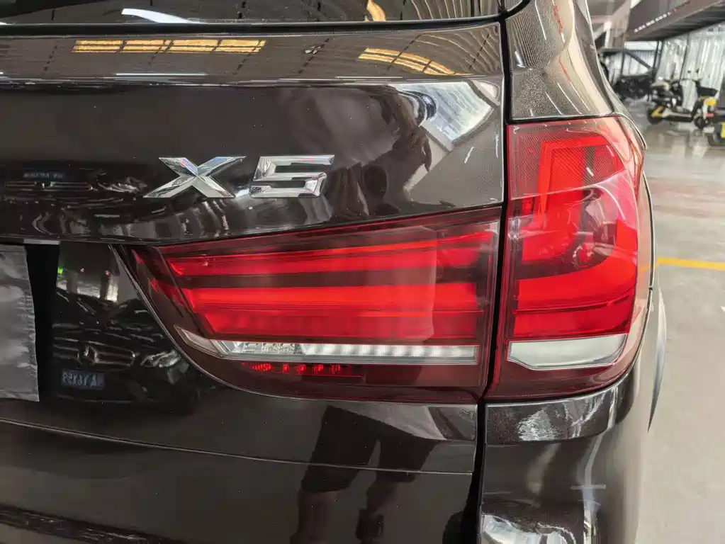 BMW X5 (Import) — миниатюра 20