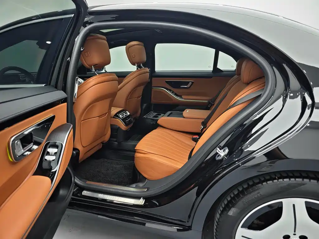Mercedes-Benz S-Class — миниатюра 31