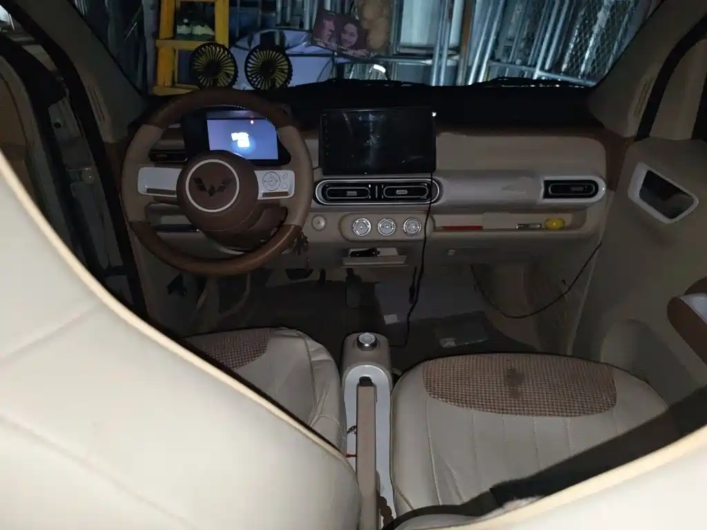 Wuling MINIEV — миниатюра 13