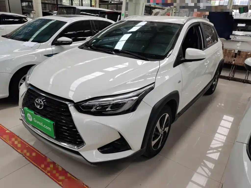 Toyota Yaris L — миниатюра 2