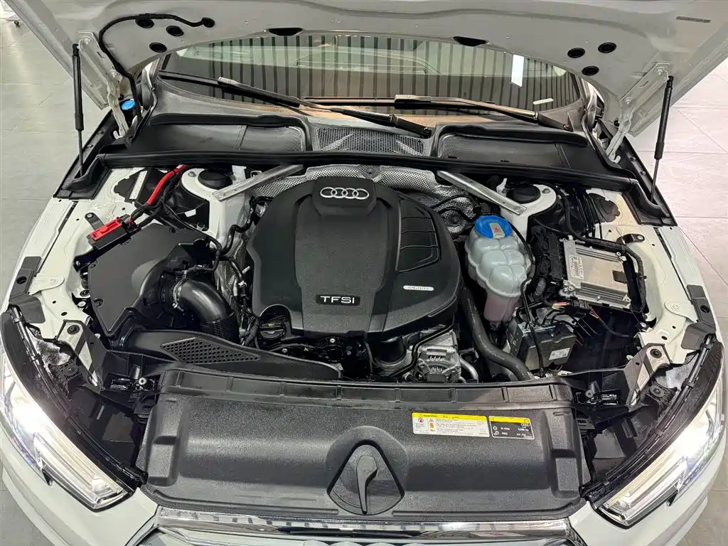 Audi A4L — миниатюра 11