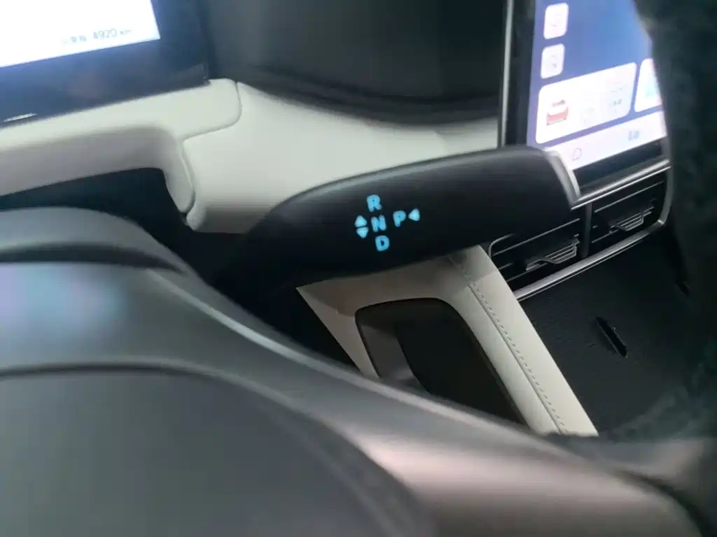 BYD Yuan UP — миниатюра 14