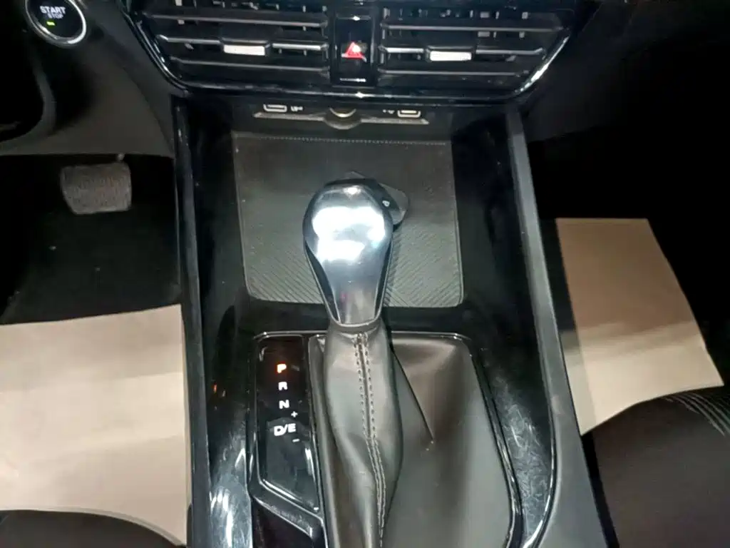 Roewe i5 — миниатюра 14