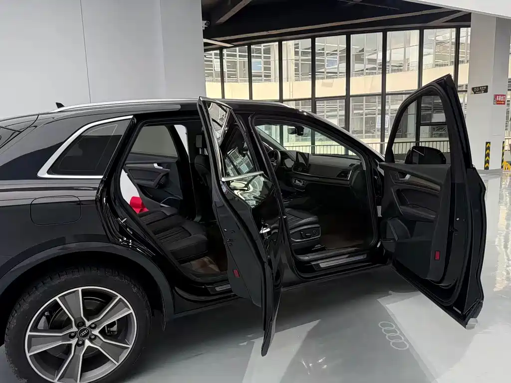 Audi Q5L — миниатюра 11