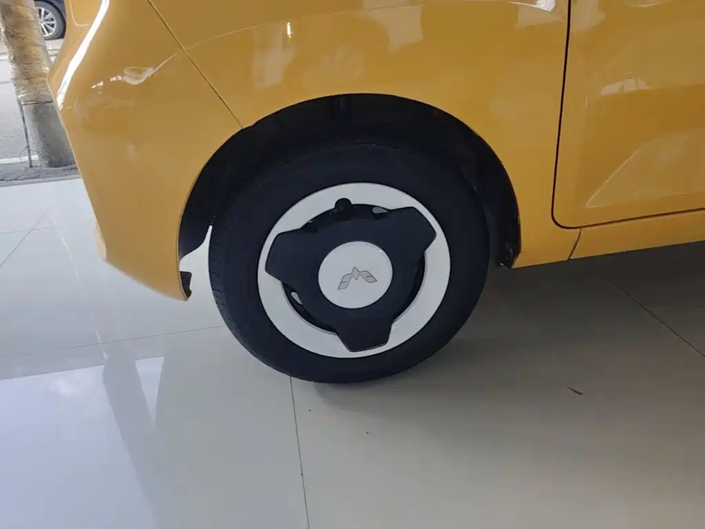 Wuling MINIEV — миниатюра 23