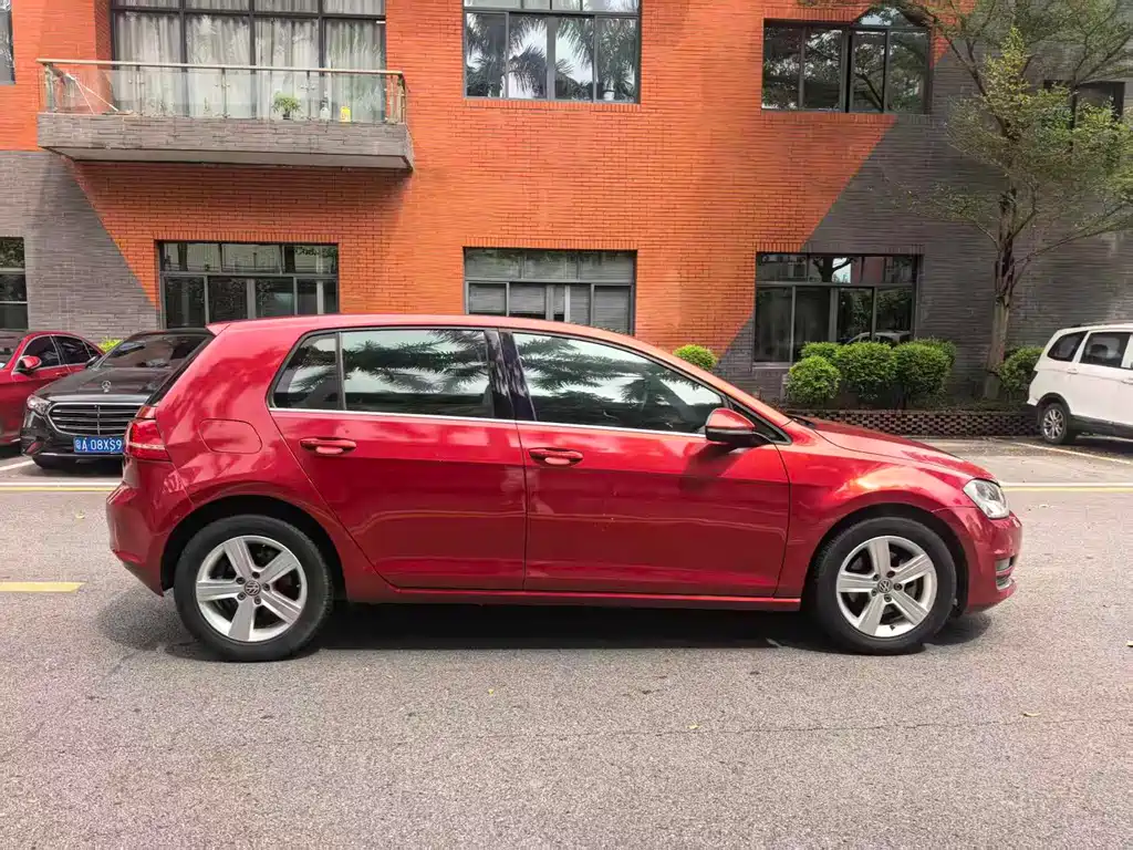 Volkswagen Golf — миниатюра 4