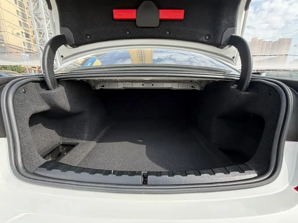 BMW 3 Series — миниатюра 16