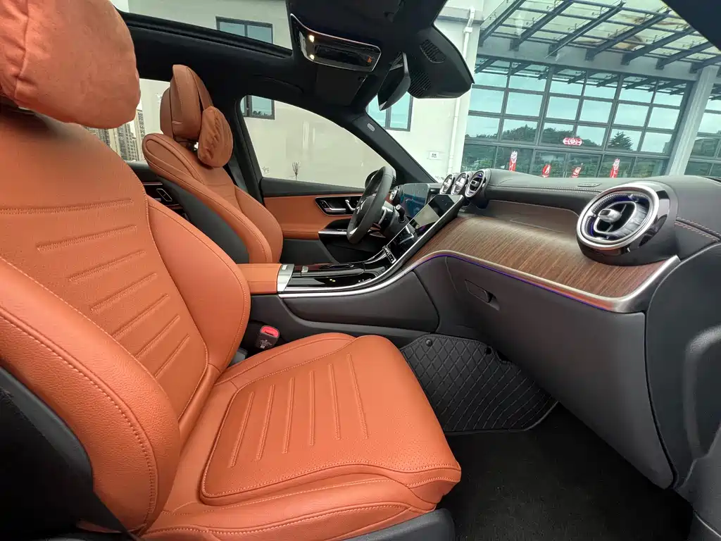 Mercedes-Benz GLC 2026 GLC 300 L 4MATIC 5 мест
