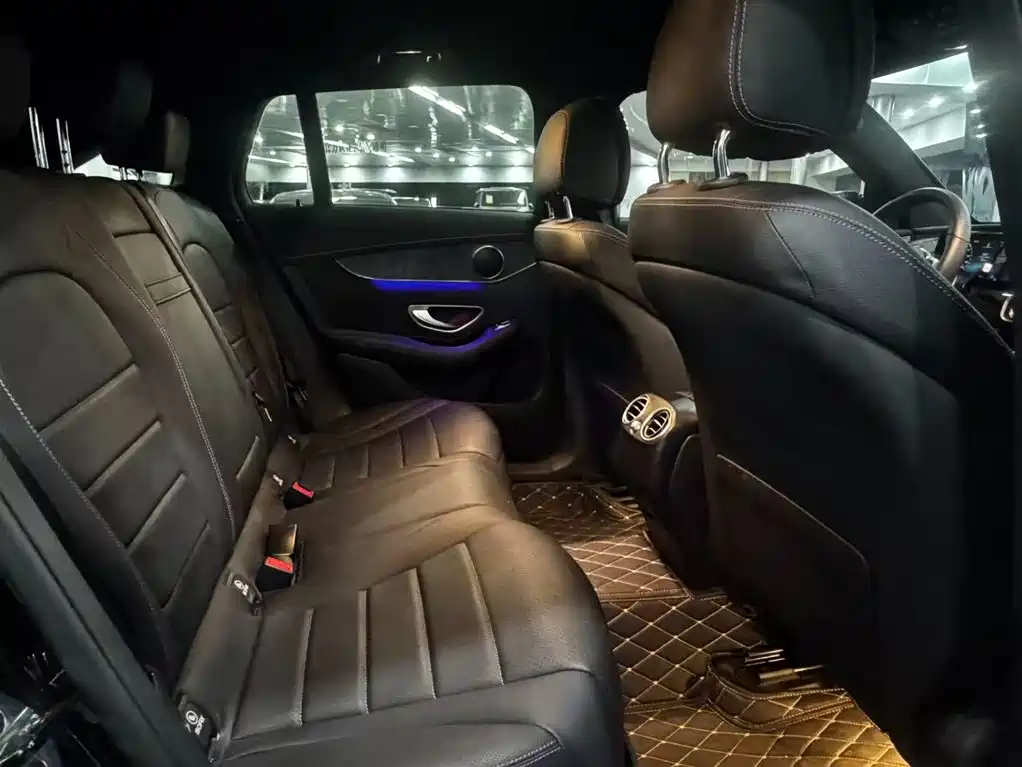 Mercedes-Benz EQC — миниатюра 16