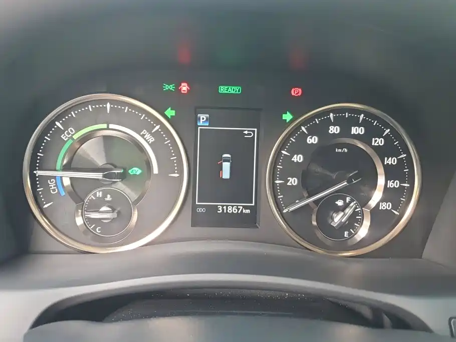Toyota Alphard — миниатюра 14