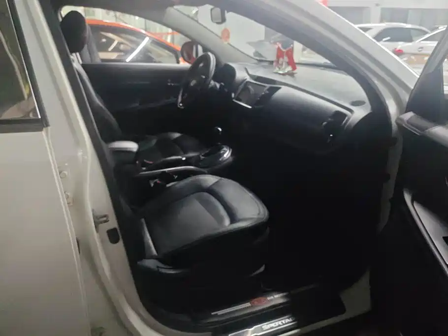 Kia Sportage — миниатюра 8