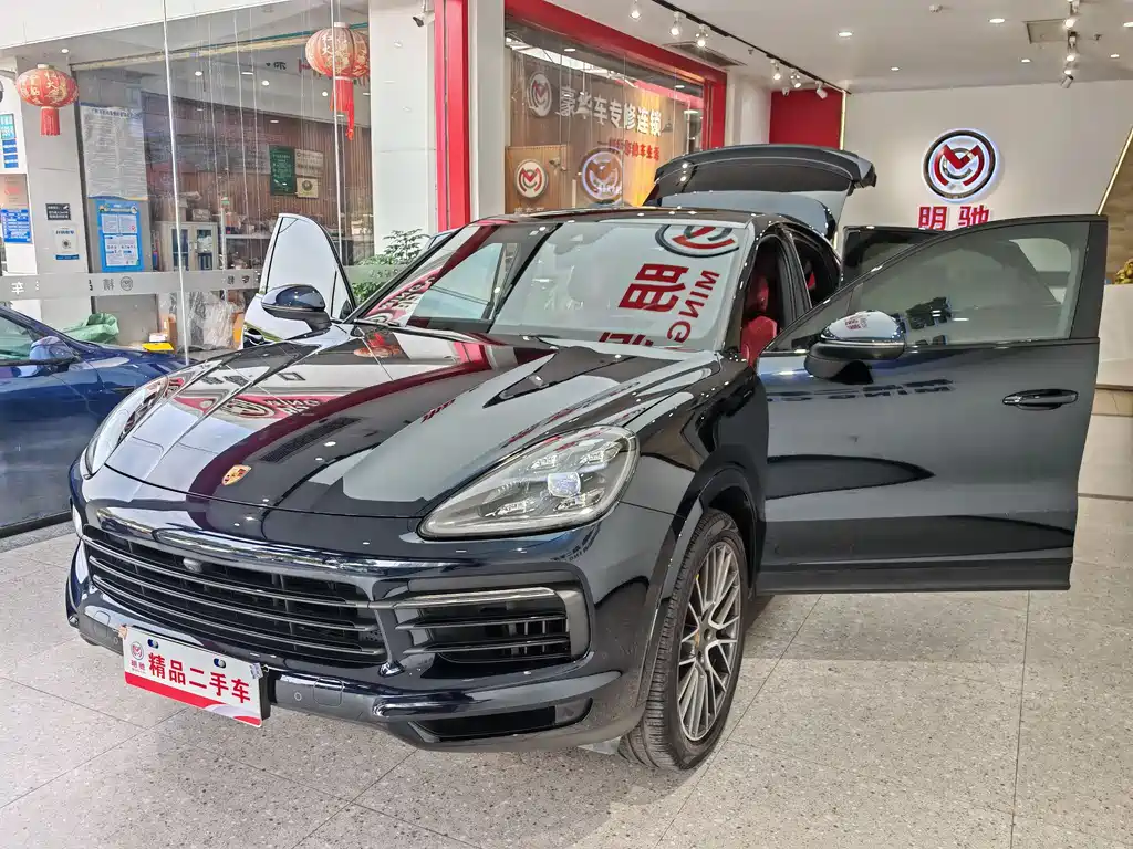 PORSCHE CAYENNE