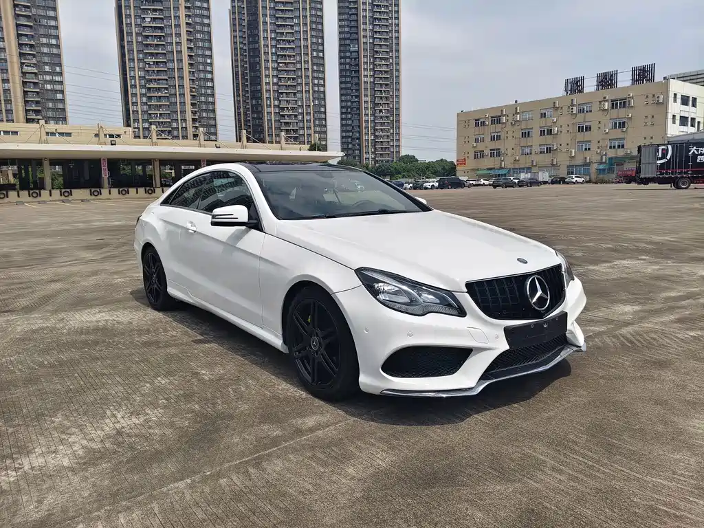 Mercedes-Benz E-Class (Import) — миниатюра 3