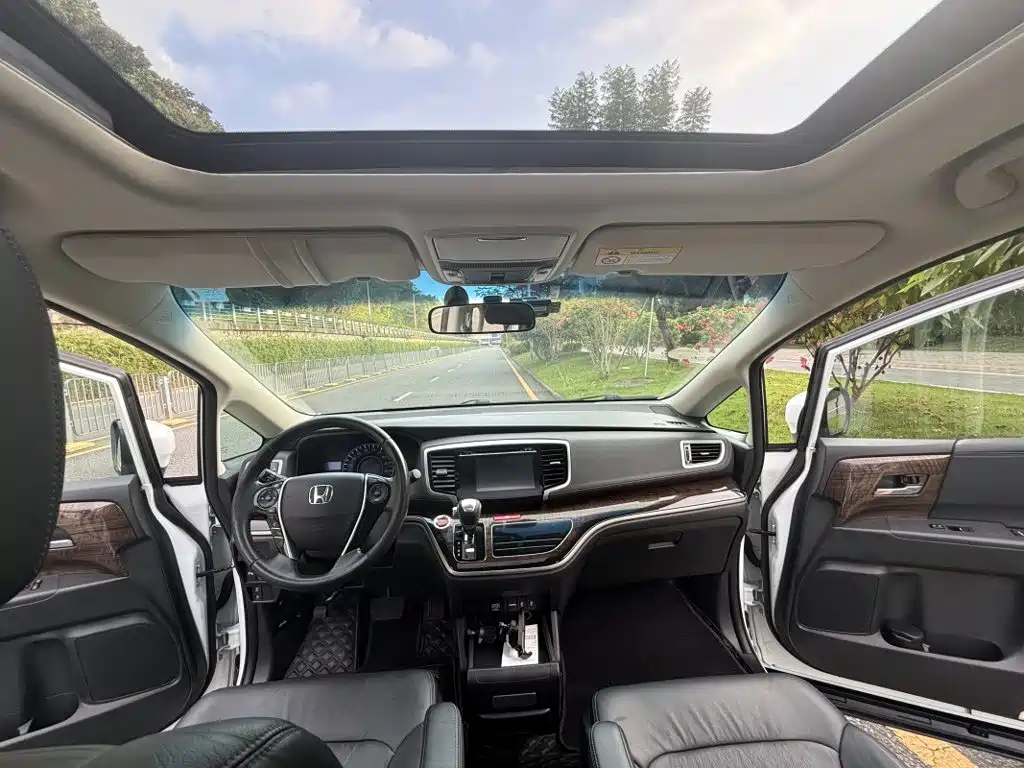 Honda Odyssey — миниатюра 12