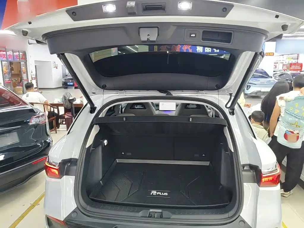 BYD Yuan Plus — миниатюра 19