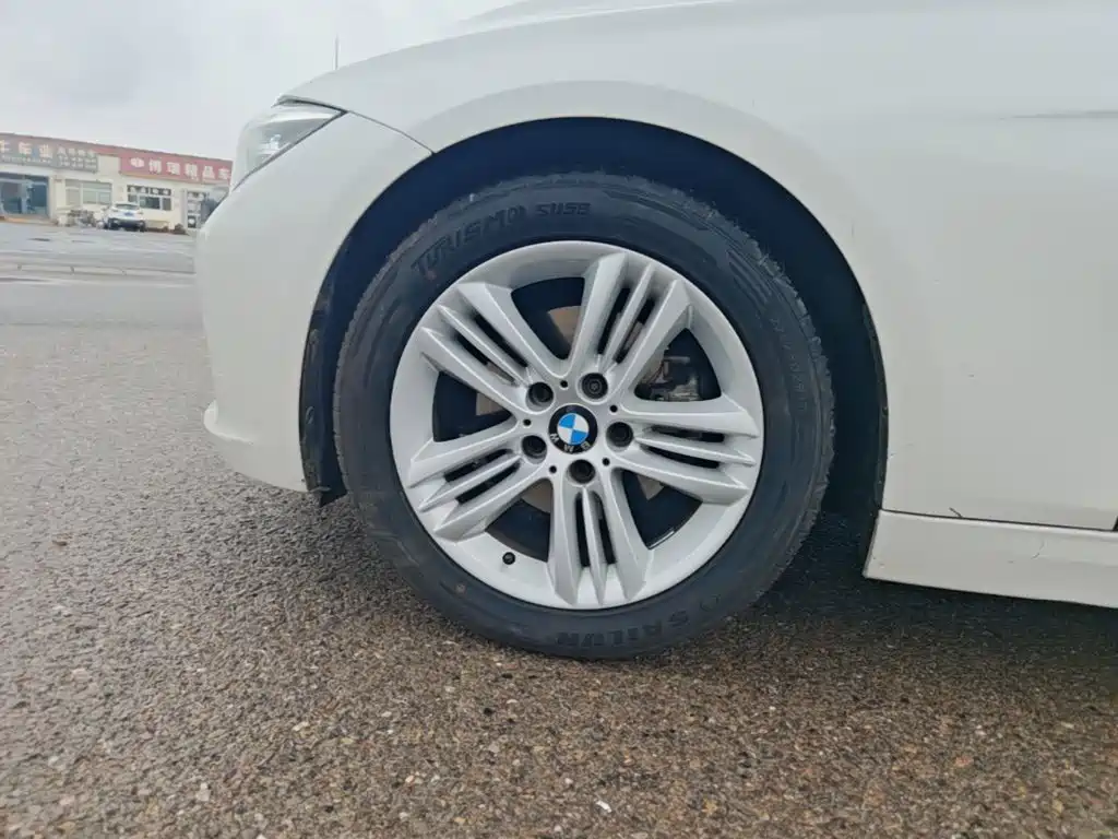 BMW 3 Series — миниатюра 23