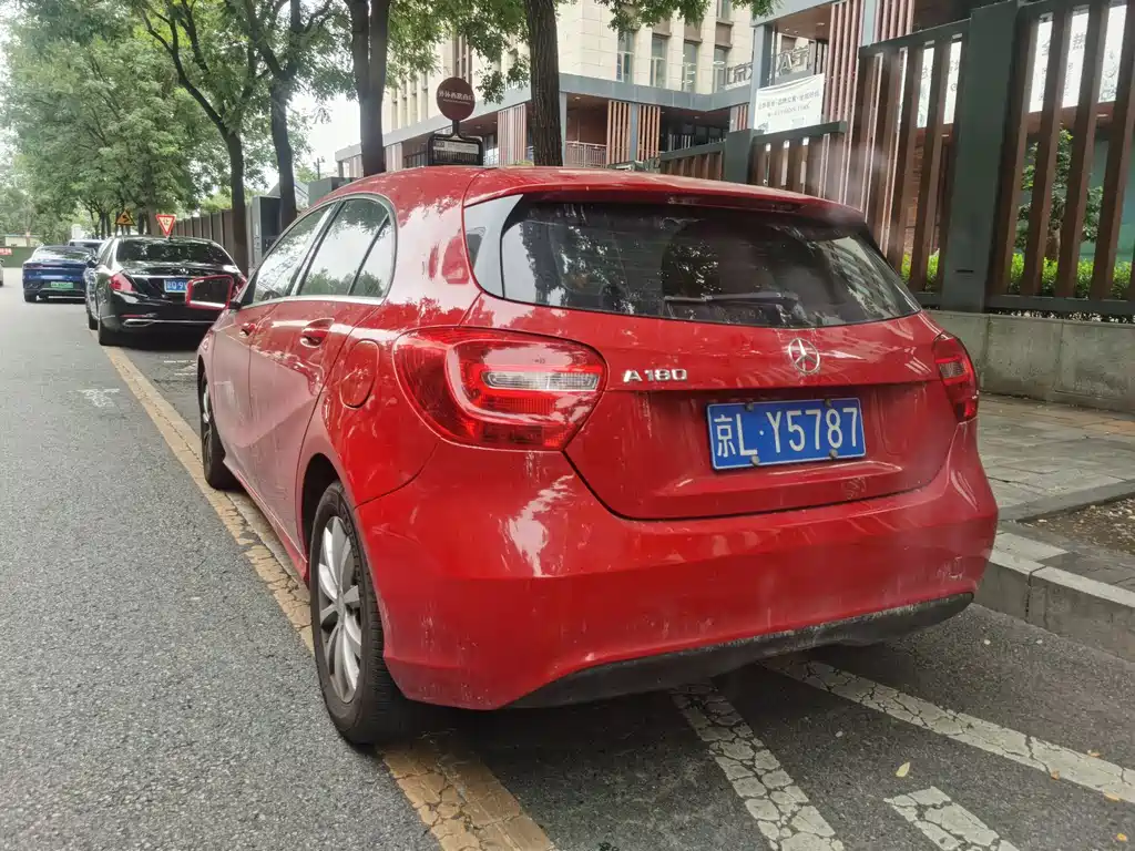 Mercedes-Benz A-Class (Import) — миниатюра 3