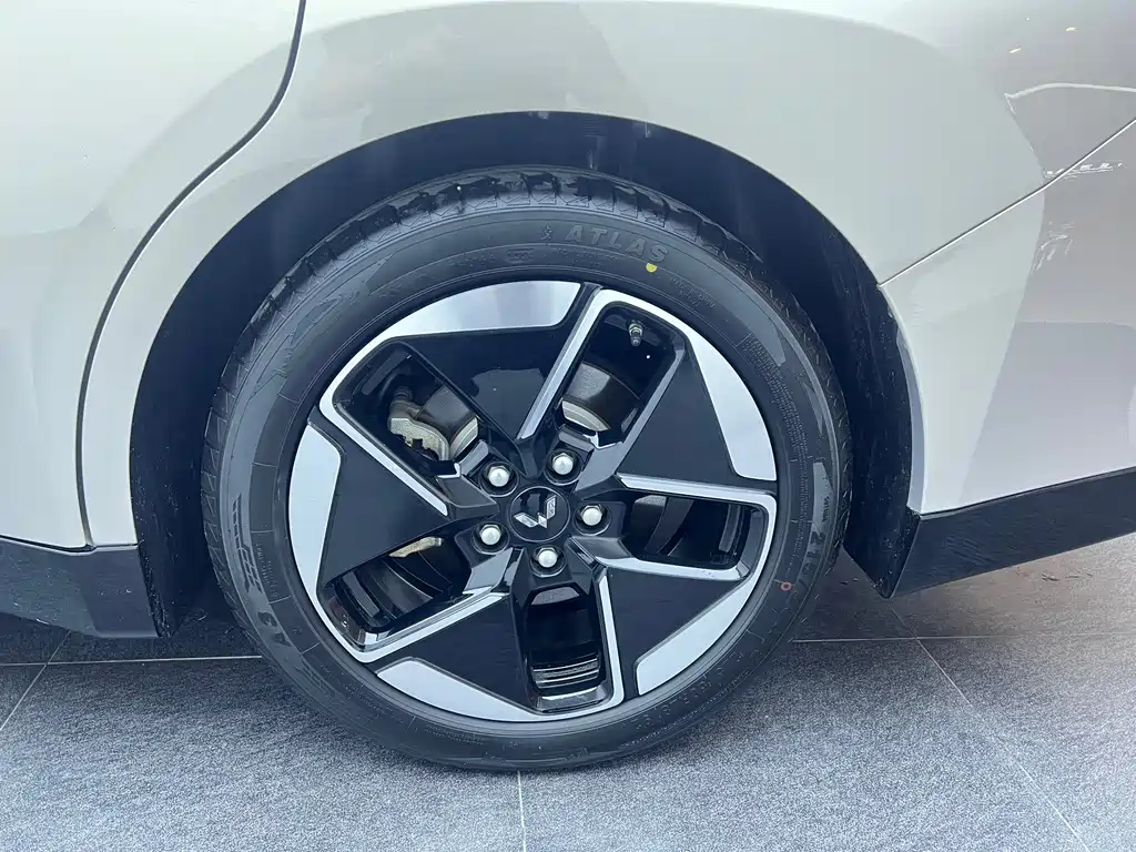 Wuling Xingguang — миниатюра 23