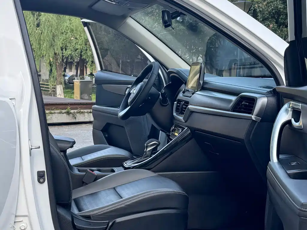 Kia Sportage — миниатюра 9