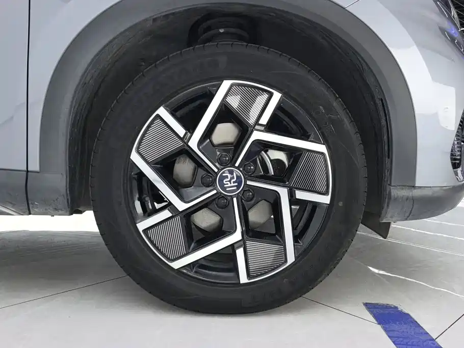 BYD Yuan Plus — миниатюра 6