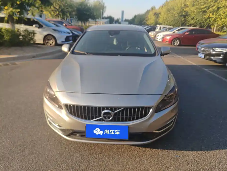 Volvo S60 — миниатюра 2