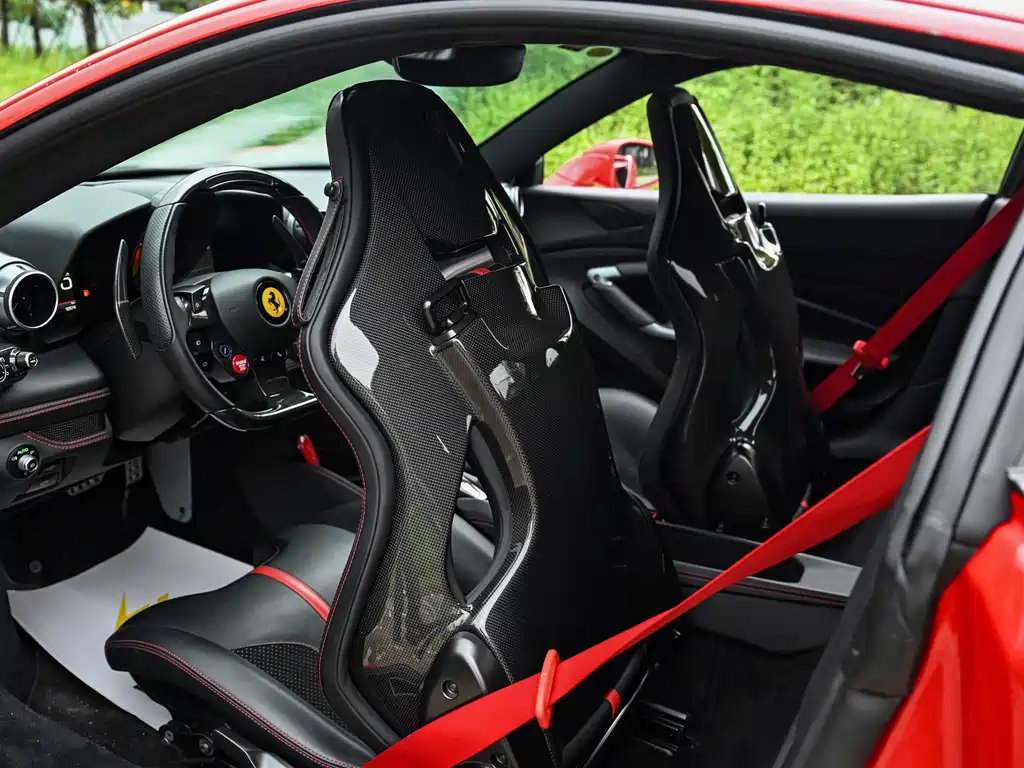 Ferrari F8 — миниатюра 10