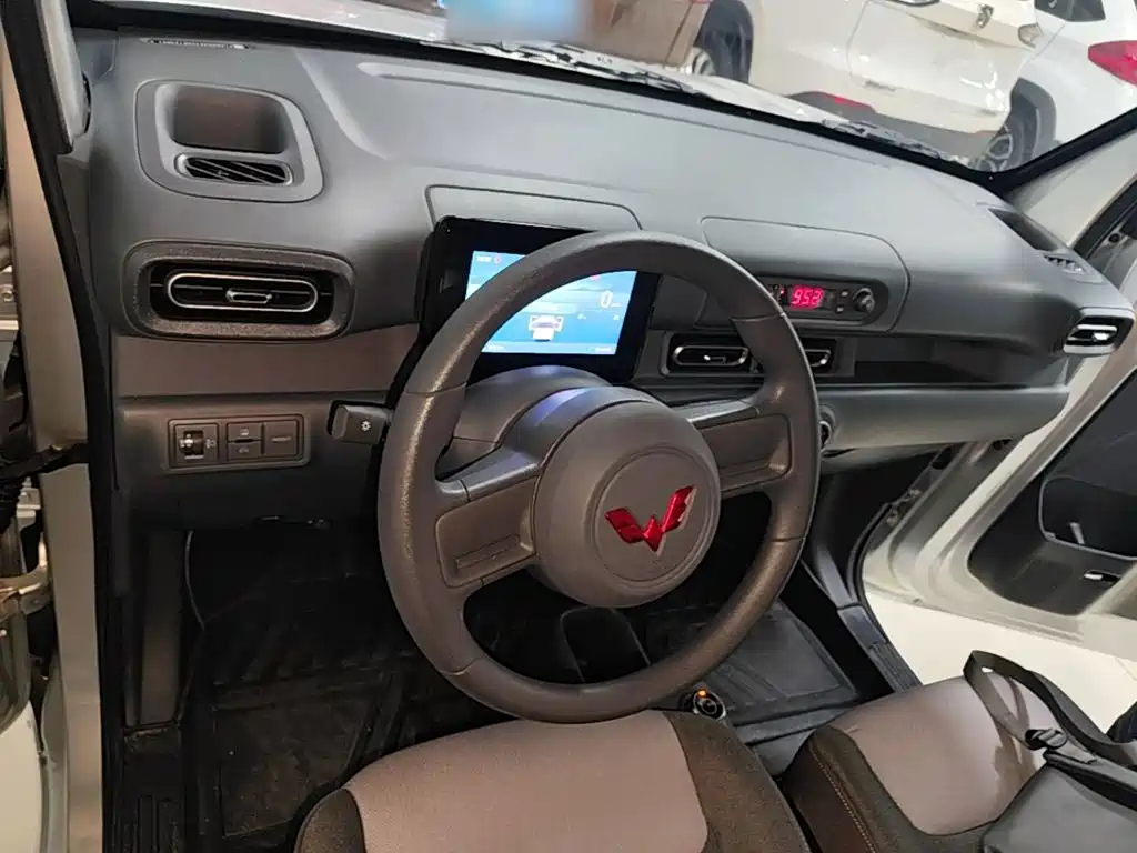 Wuling Sunshine EV 2025 305km