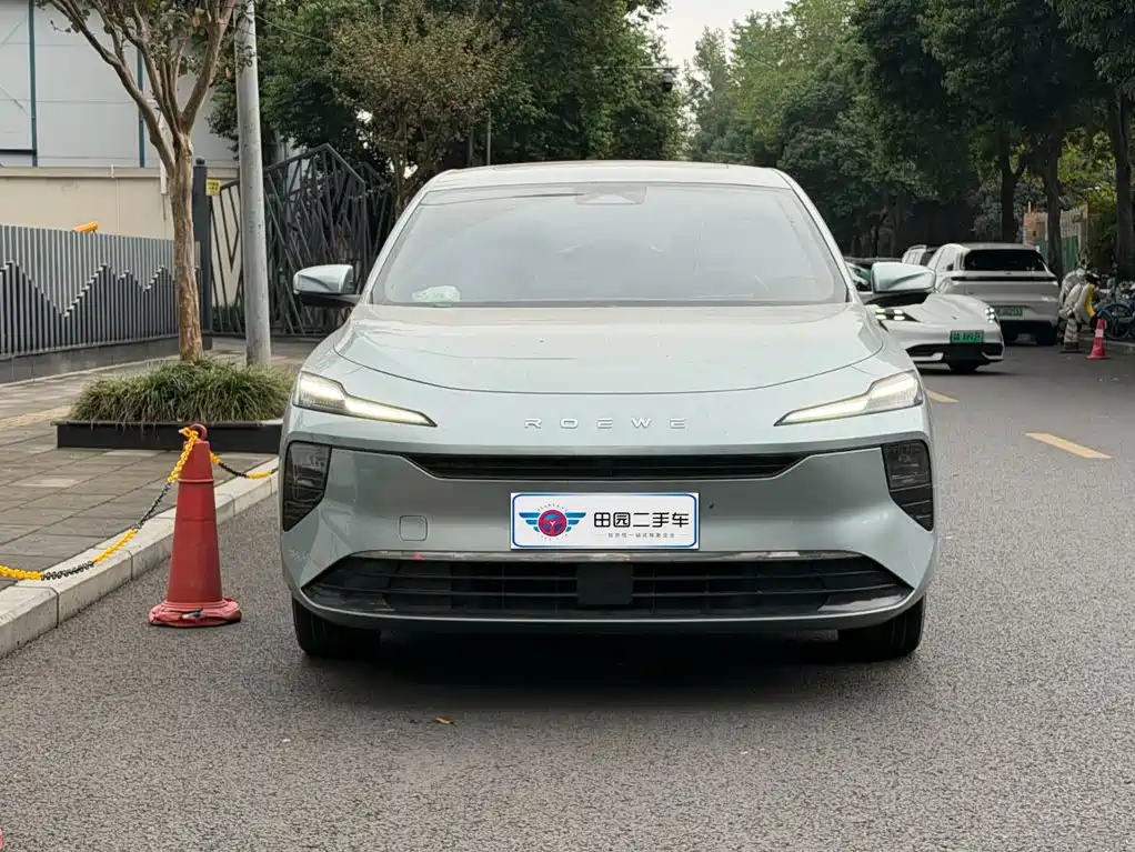 Roewe D6 — миниатюра 2