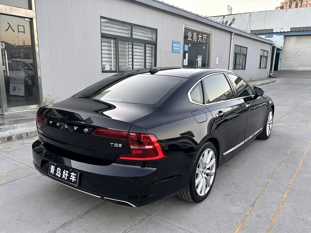 Volvo S90 — миниатюра 9
