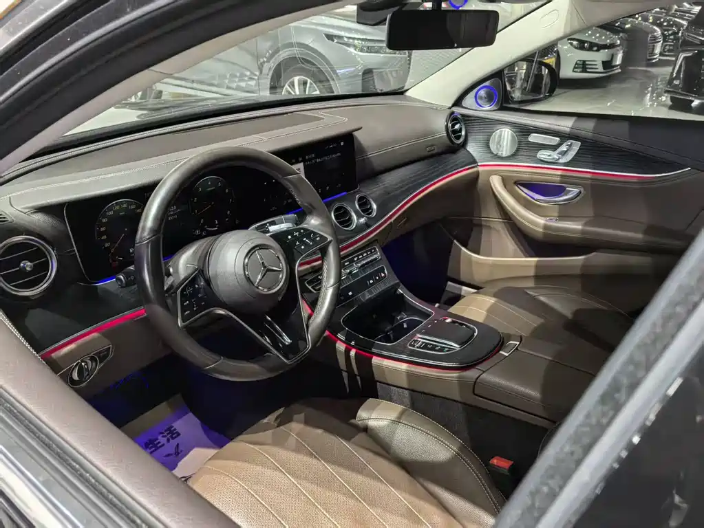 MERCEDES-BENZ E CLASS