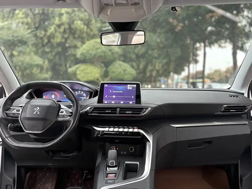 Peugeot 5008 — миниатюра 10