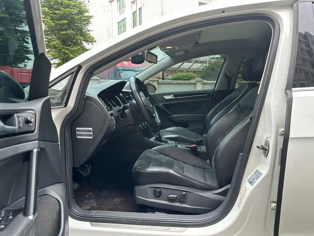 Volkswagen Golf — миниатюра 9