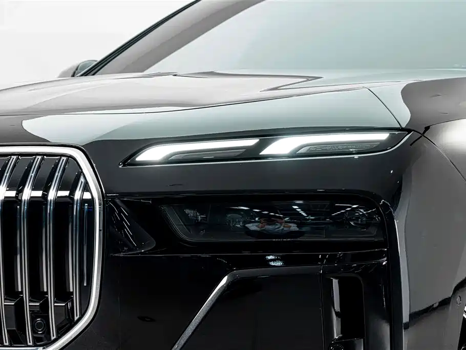 BMW 7 Series — миниатюра 4