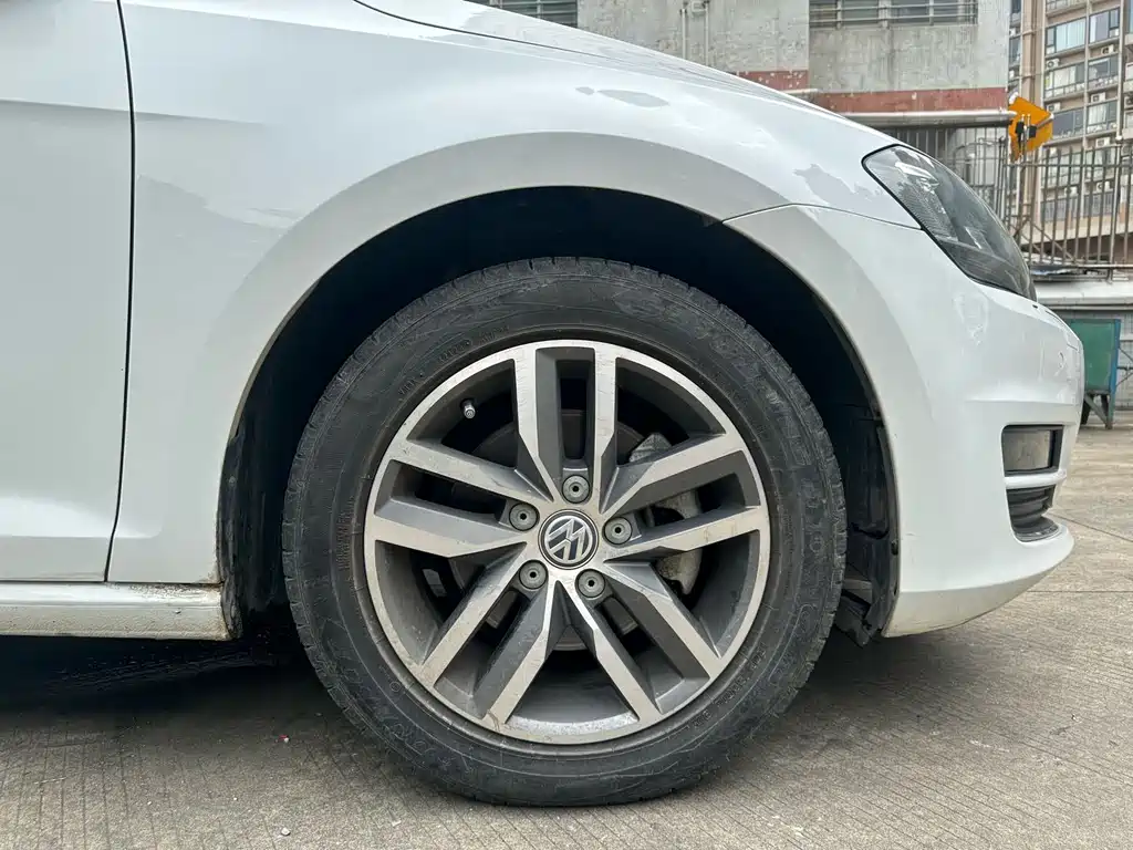 Volkswagen Golf — миниатюра 22